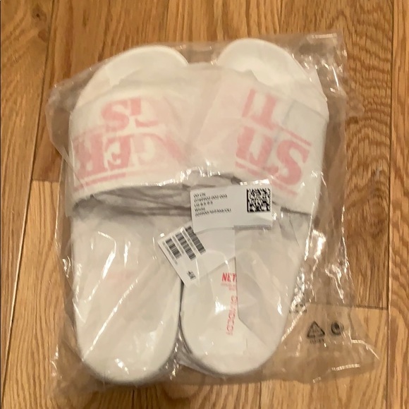 stranger things flip flops